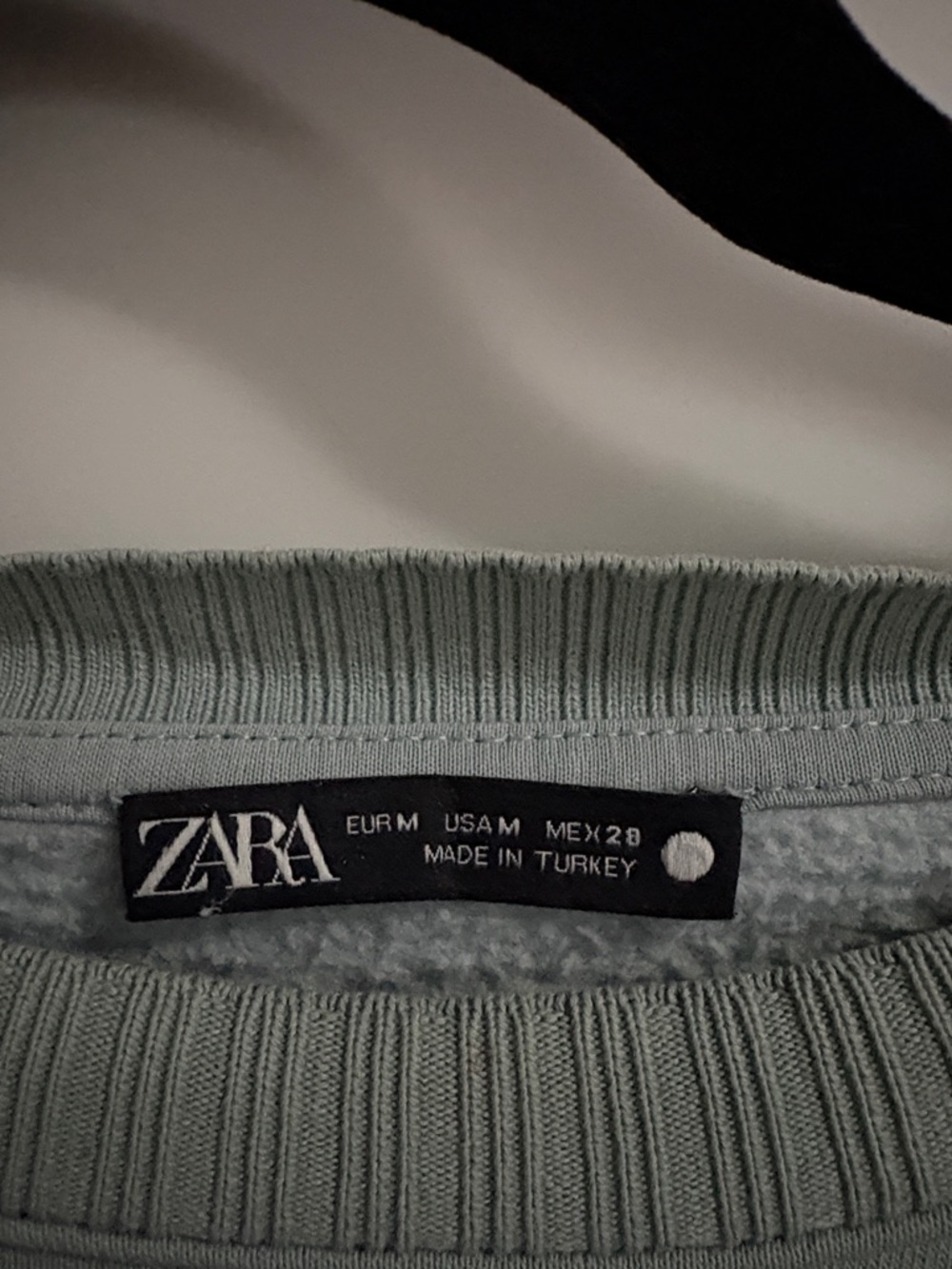 Zara Light Sage Green Crewneck Sweatshirt size M - Picture 3 of 3